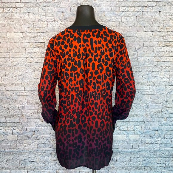 Susan Graver Animal Print Blouse Women's Size 6 Long Sleeve Embellished V Neck - Picture 5 of 7